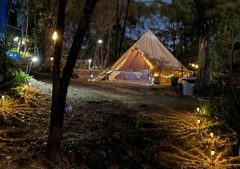 Una de las tiendas de campañas del glamping que se cuidará. (Worldpackers/Kathyn)