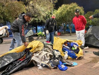 Más de 90.000 vendedores informales