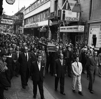 Sepelio de Sérvulo Gutiérrez. Paseo