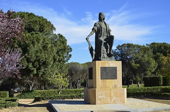 Escultura de Cristóbal Colón en