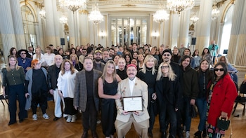 El diseñador Adrián Appiolaza fue distinguido como Personalidad Destacada de la Ciudad de Buenos Aires