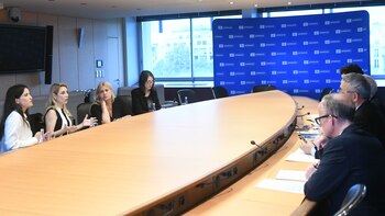 FABIOLA YÁÑEZ SE REUNIO CON LA UNESCO PARA COORDINAR Y FORTALECER ACCIONES GLOBALES CONTRA EL BULLYING