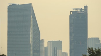 Dependiendo el nivel de contaminación en el aire, las autoridades hacen recomendaciones y toman medidas ambientales (Cuartoscuro)