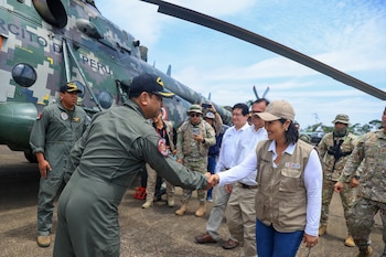 Keiko Fujimori viajó a Madre de Dios para inaugurar obras de electrificación . Flickr Presidencia