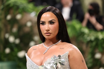 Demi Lovato reveló que el ambiente hostil del Met Gala la llevó a buscar ayuda en Alcohólicos Anónimos tras la gala de 2016 (REUTERS/Andrew Kelly)