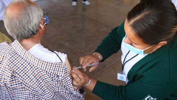 Vacunaron contra COVID-19 a 138 presos de la tercera edad en Sinaloa