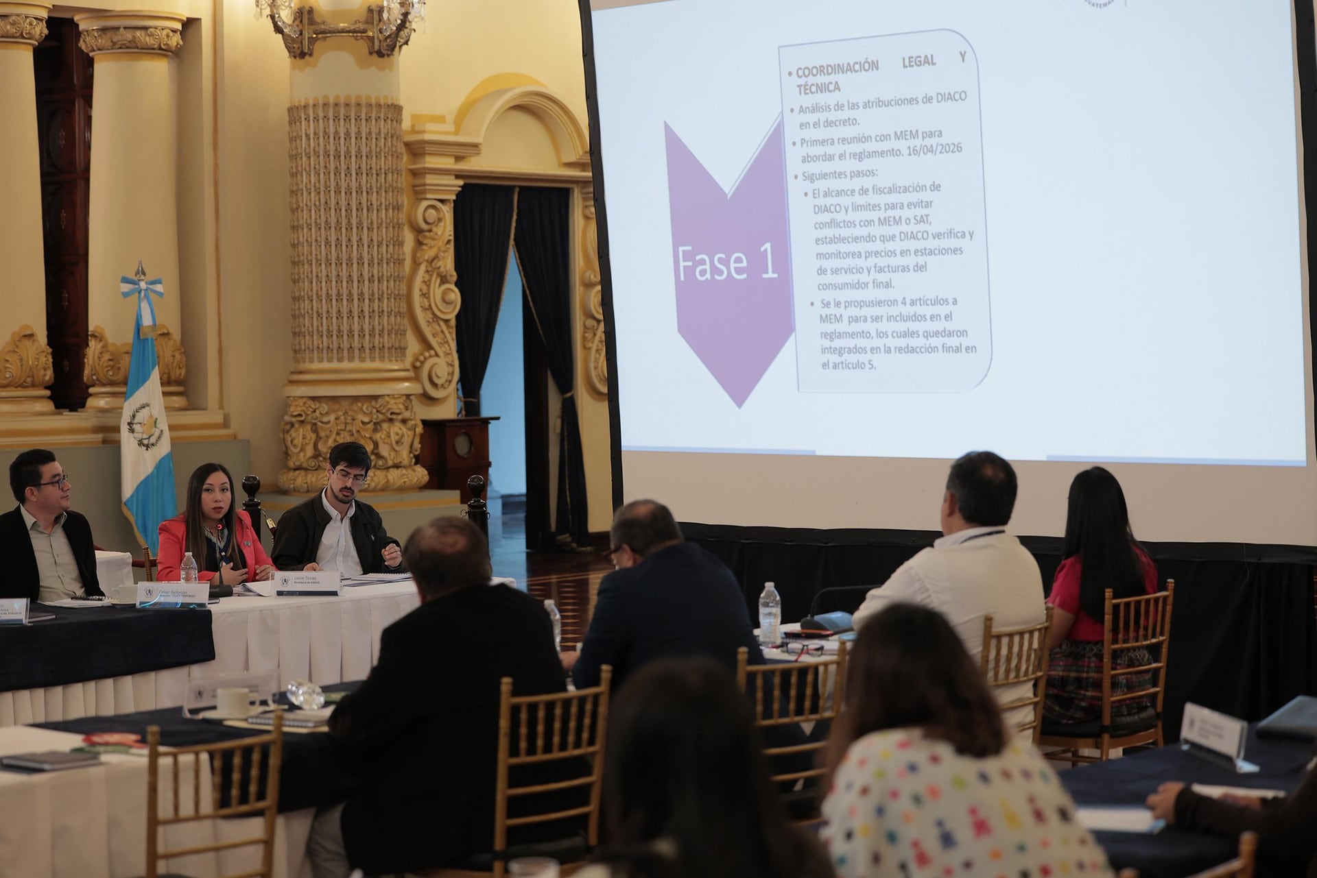 Una herramienta virtual facilitará el registro y monitoreo en tiempo real de las denuncias ciudadanas respecto a la aplicación del beneficio, promoviendo respuestas rápidas ante posibles incumplimientos en las estaciones de servicio (Vicepresidencia de la República de Guatemala)