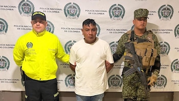 La Sijín y la Armada Nacional capturan a alias Jhon, articulador político del Clan del Golfo, cuando salía del odontólogo