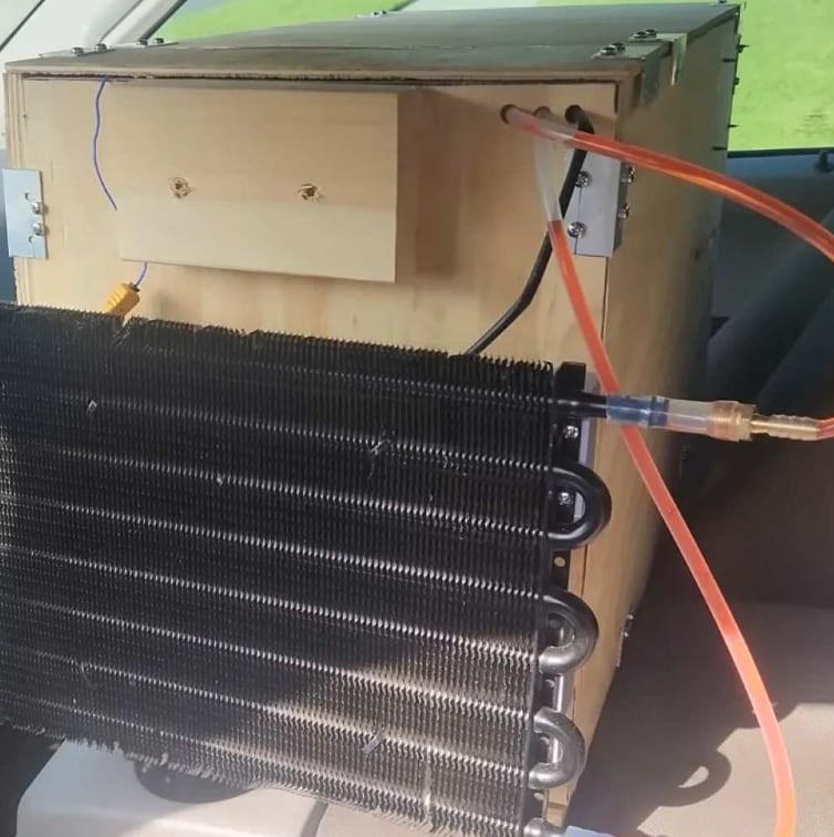 La viabilidad del sistema depende de factores como el aislamiento térmico, la potencia instalada y la regulación sobre refrigerantes (Hyperspace Pirate)