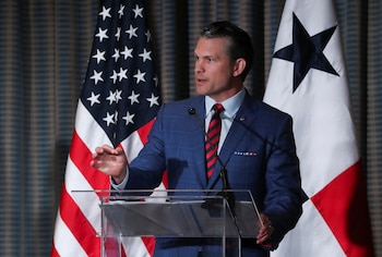 El secretario de Defensa de