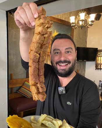 Tulio Recomienda lanzó una beca