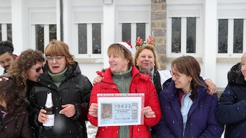 Loterías paga más de 710