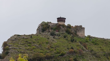 Castillo de Petrelë: del refugio