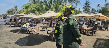 El alcalde Plinio Cedeño Gómez confirmó las medidas de seguridad tras un consejo extraordinario por las amenazas contra comerciantes de Puerto Colombia - crédito Policía nacional