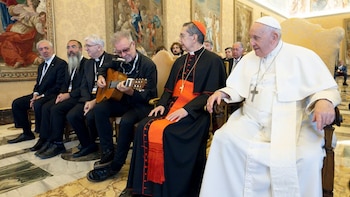 leon-gieco-papa-francisco-vaticano