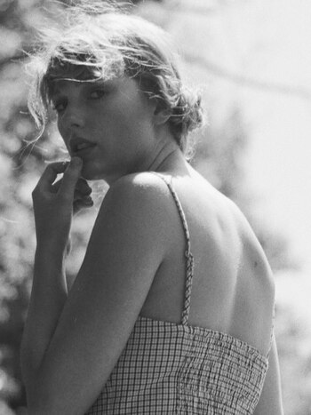 (Foto: Beth Garrabrant y publicadas en Twitter de Taylor Swift)