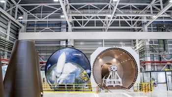 Los sindicatos CGT, UGT y ÚTIL votan este lunes si suspenden la huelga y negocian la nueva propuesta de Airbus
