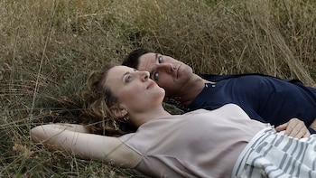 Maren Eggert y Dan Stevens