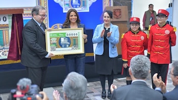 UNAM y Lotería Nacional presentan billete conmemorativo por el 70 aniversario de la Biblioteca Central