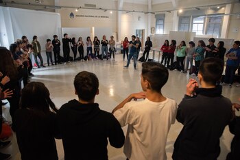 A través de distintas actividades,