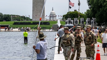 El estanque reflectante del monumento a Lincoln parece rechazar su cambio de imagen