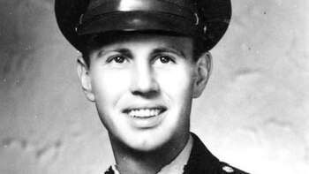 El sargento Alan Eugene Magee