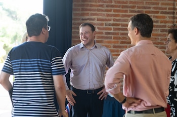 Heal con directivos y docentes