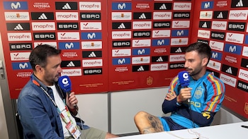 Álex Baena: "A lo mejor Valverde tiene fijación conmigo"