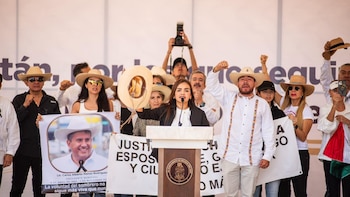“Me quieren quitar del camino”: Grecia Quiroz acusa persecución política tras el tercer requerimiento de sus celulares