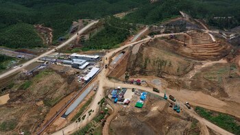 España contribuye con medio millón