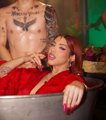 "Ojitos Chiquitos".
(@yerimua)