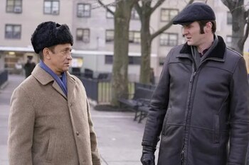 Oleg Burov (Costa Ronin) es