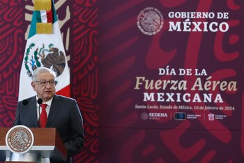 Andres Manuel López Obrador ha tenido desencuentros con Dina Boluarte en el pasado - crédito EFE/Sáshenka Gutiérrez