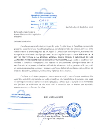 La iniciativa presentada ante la Asamblea busca modificar la legislación actual para establecer la autoridad responsable de certificar los procesos y lugares de producción de productos cárnicos, lácteos, ovoproductos, miel y acuícolas. (Captura de pantalla de la correspondencia emitida)