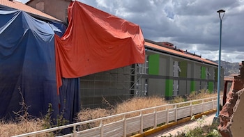 Estructuras sin pintar y cubiertas