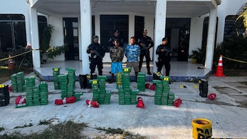 El Salvador: El tribunal de sentencia de La Unión condena a siete costarricenses por transportar 1,562 kilos de cocaína