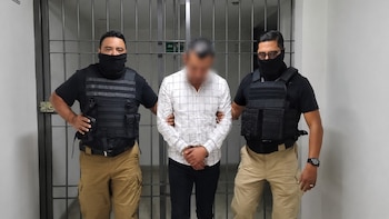 Detienen a alcalde de Tepeyahualco, Puebla, por presuntos delitos de corrupción