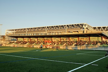 El Estadio Nou Municipal de Cornellà, la casa del Cornellá (UE Cornellá)