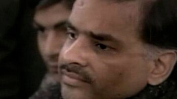 Este señor atraía a jóvenes