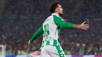 De debutar con Mourinho a cortarle las alas: Troy Parrott asesta el primer golpe al nuevo Real Madrid del portugués