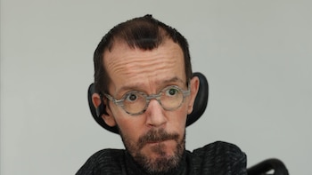 La Audiencia de Madrid absuelve a Echenique de un delito de odio por un tuit sobre "deportar sacerdotes" por pederastia
