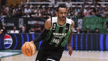 El alero húngaro Adam Hanga deja el Asisa Joventut tras finalizar contrato
