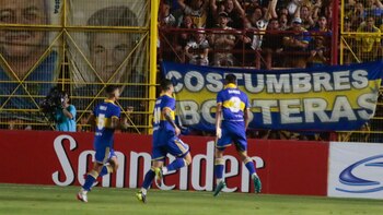 Boca Juniors venció 2-1 a