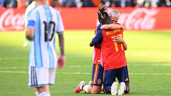 Ayala: "Fue más un empujón, si veo a Dani Olmo le pediré disculpas"