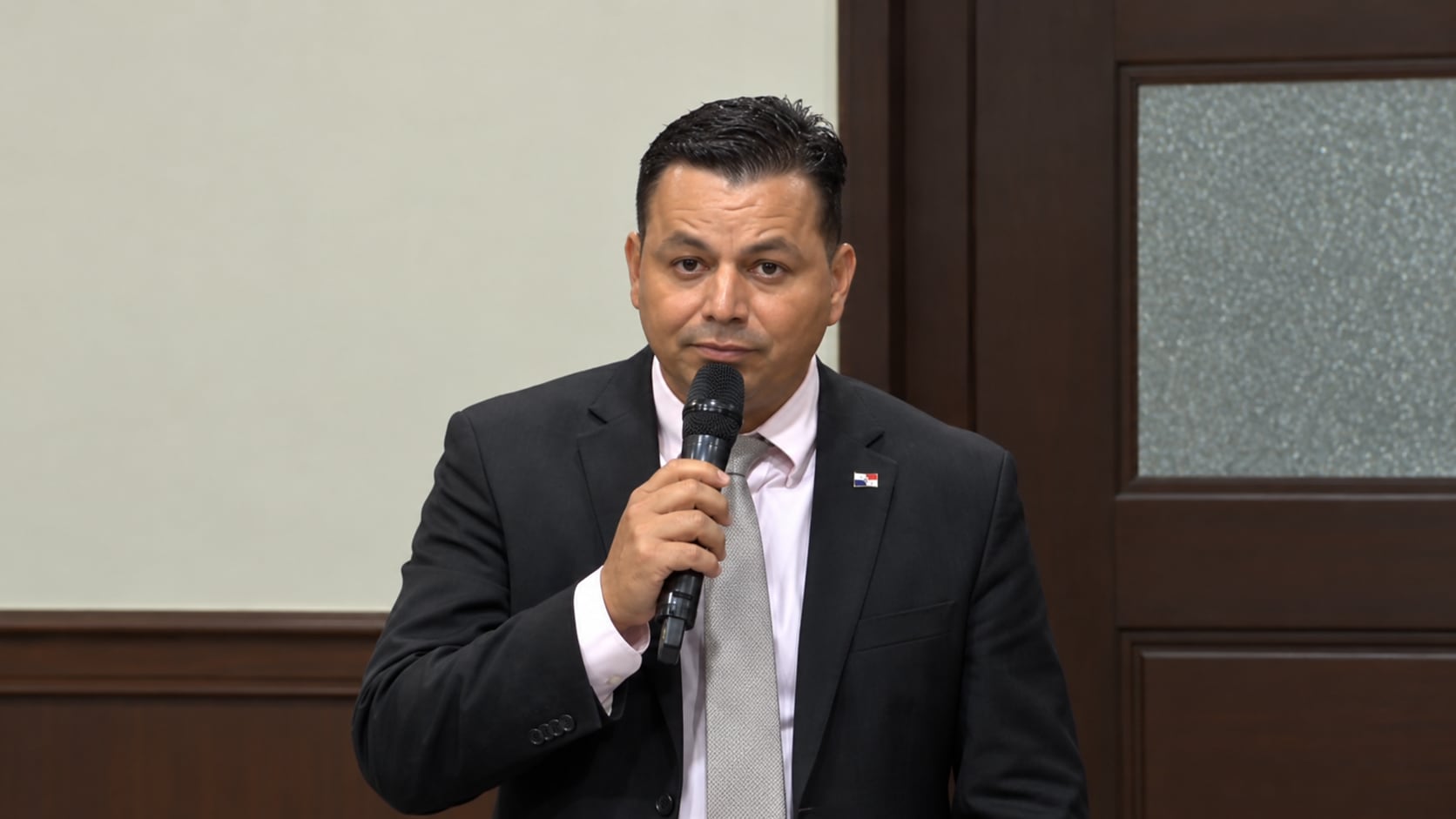 El diputado Medin Jiménez preside el grupo multipartidista y aseguró que sus actividades continuarán pese al rechazo expresado por la Embajada de China.
