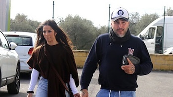 Lola García felicita a Kiko