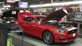 Ford retira más de 148.000 Mustang en Estados Unidos por riesgo de pérdida de potencia y fallas de visibilidad