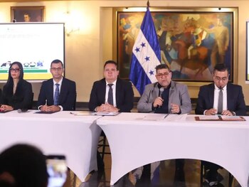 Los liquidadores informaron que se han pagado más de 126 millones de lempiras en prestaciones laborales. (FOTO: Presidencia de Honduras)