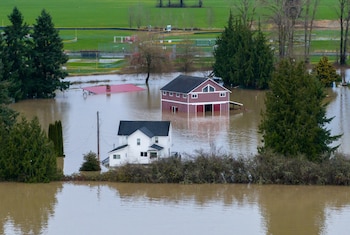 Un conductor de 33 años