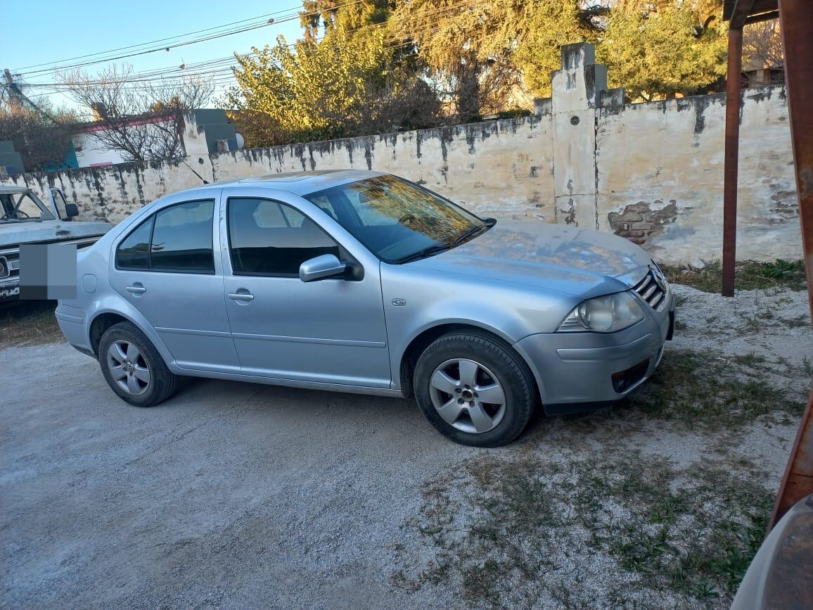 Violencia extrema en Córdoba: le robó el arma a una agente, se tiroteó con la policía y murió de un tiro en la cabeza